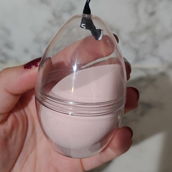 🎁 Free With Purchase - Picture 2 of 3